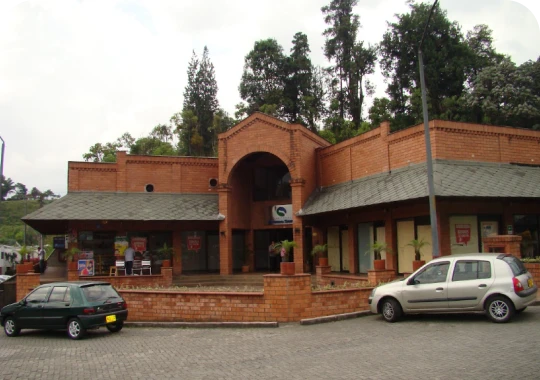 Centro Comercial San Marcel6