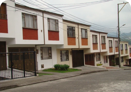 Urbanización La Leonora2