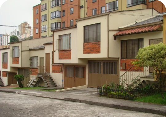 Urbanización La Leonora9